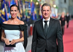 Kdo bo poročil premierja Goloba in njegovo izbranko?