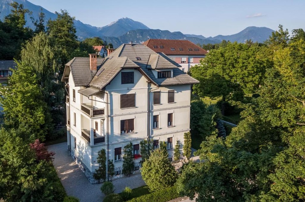 Turistka želela rezervirati nastanitev na Bledu, nato je šlo vse narobe: lastnik se je nazadnje moral opravičiti (foto: Booking)