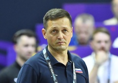 Gospod selektor, iz koga se delate norca?! Slovenija potolčena proti Poljski, Sekulić pa z nasmeškom na obrazu povedal tole in razhudil navijače