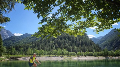 Jezero Jasna kolesar narava