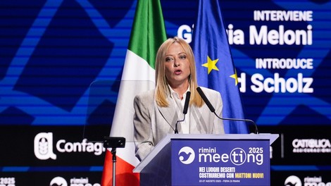 Italijanska premierka besna: "Teptajo dostojanstvo žensk v letu 2025!"