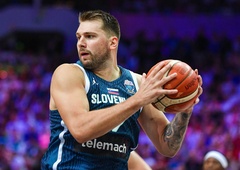 Dobra novica za naše košarkarje? Tekmeci Slovenije v boju za polfinale ostali brez selektorja