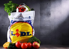 Lidl prodaja poceni izdelek, ki je obnorel kupce: cena smešno nizka, pozitivni odzivi pa kar dežujejo