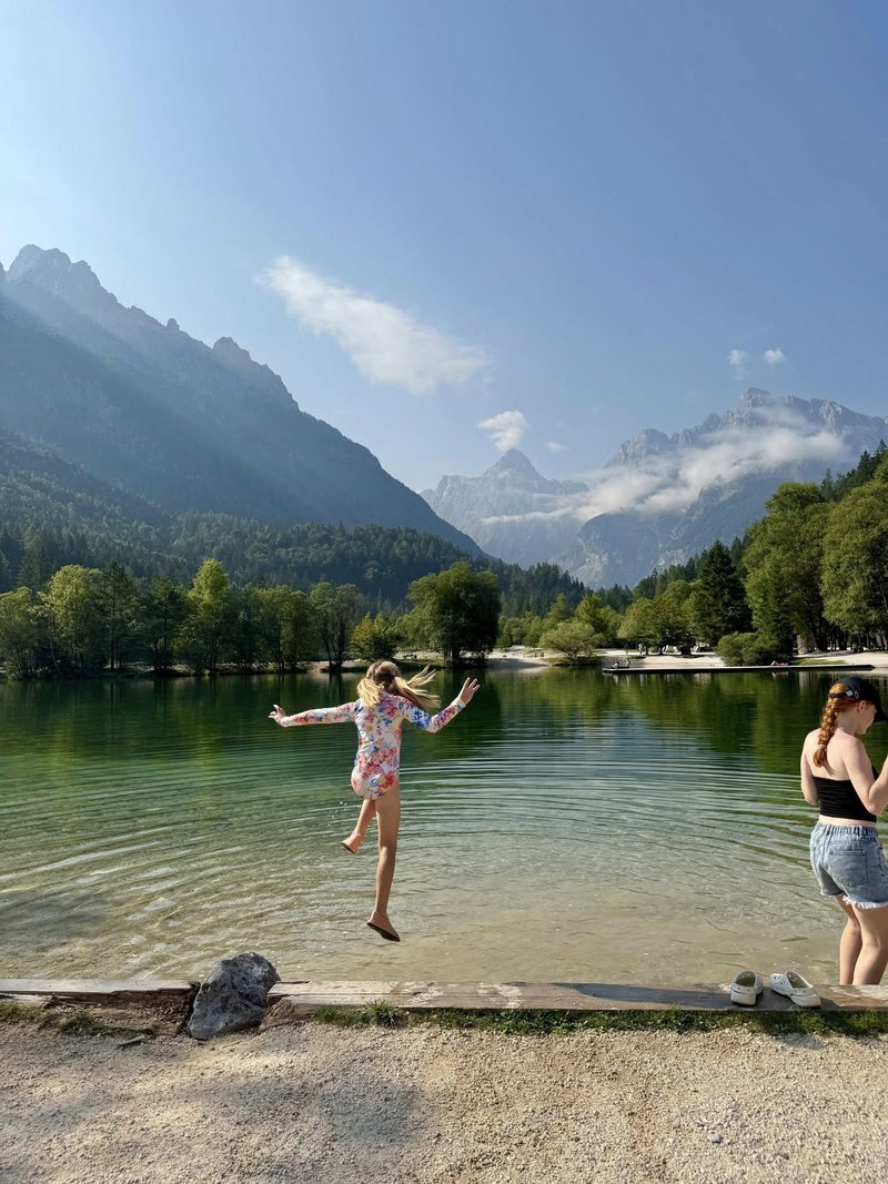 Slovenia Travel Forum jezero Jasna otroci