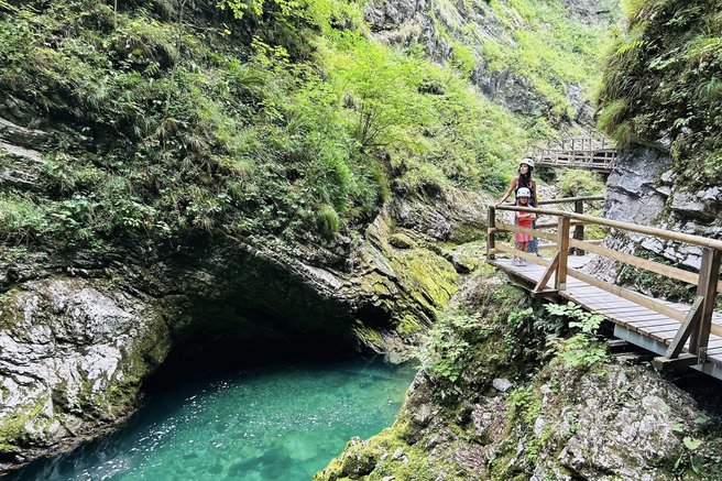 Slovenija Vintgar soteska romunska druzina
