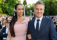 Tina Gaber in Robert Golob tik pred poroko: to so podrobnosti, ki smo jih izbrskali o najemu njune obalne lokacije