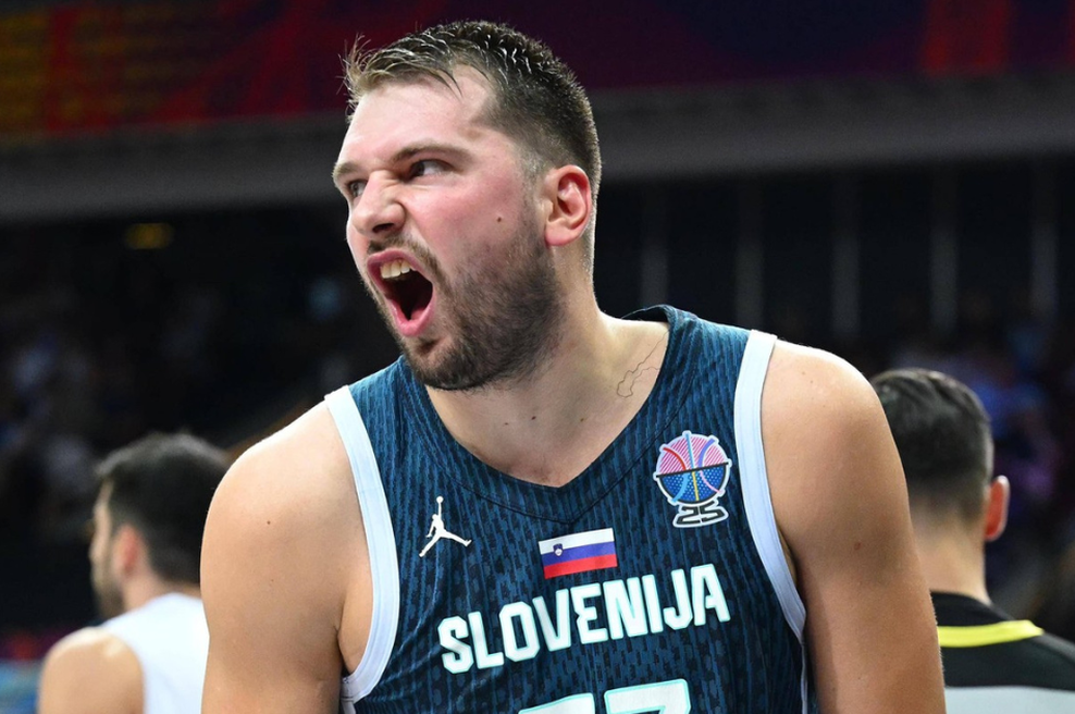 Kje je bil proti Izraelu Dončić, ko sta igrali himni?! Luka zdaj povedal tole in te besede močno odmevajo (VIDEO) (foto: Profimedia)