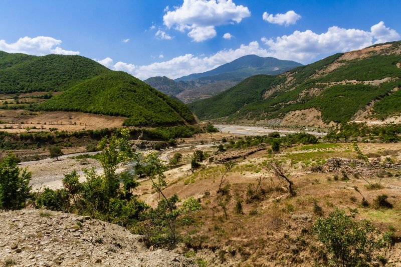 Albanija