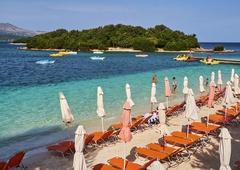 Vse bolj priljubljena destinacija na Jadranu bije bitko s časom: idila razpada pred očmi turistov