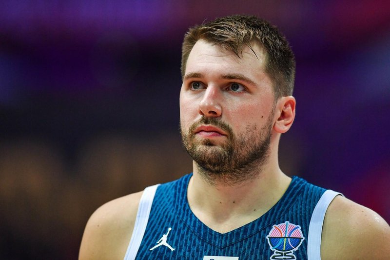 Slovenske košarkarje čaka napet boj za četrtfinale Eurobasketa