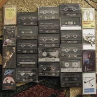 V devetdesetih jih je imel skoraj vsak, danes pa lahko z eno kaseto zaslužite povprečno plačo