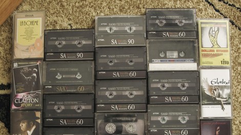 V devetdesetih jih je imel skoraj vsak, danes pa lahko z eno kaseto zaslužite povprečno plačo