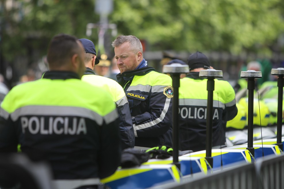 Tragedija med kolesarsko dirko na Gorenjskem: zaradi hudih poškodb umrl 49-letni kolesar (foto: Jon Boštjančič/Bobo)