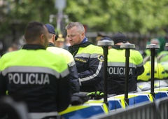 Tragedija med kolesarsko dirko na Gorenjskem: zaradi hudih poškodb umrl 49-letni kolesar