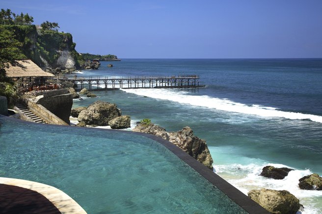 Tragedija na priljubljeni turistični destinaciji: poplave terjale življenja