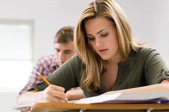 Novo poročilo razkriva zaskrbljujoče podatke o izobraževanju v Sloveniji