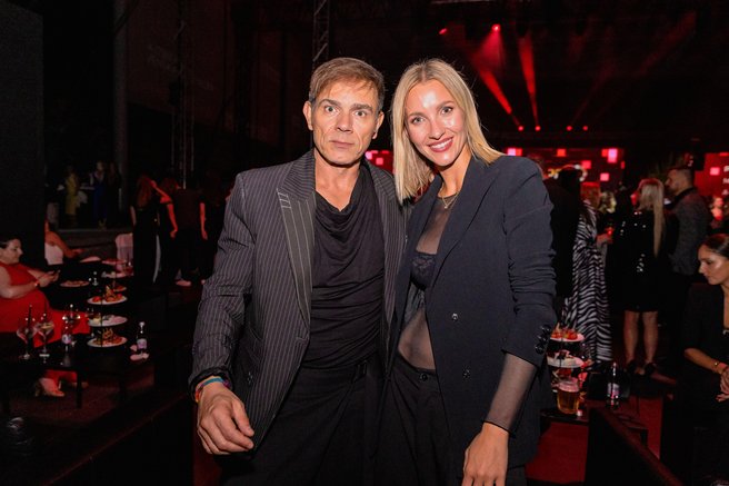 Lado Bizovičar Anela Šabanagić pop promenada