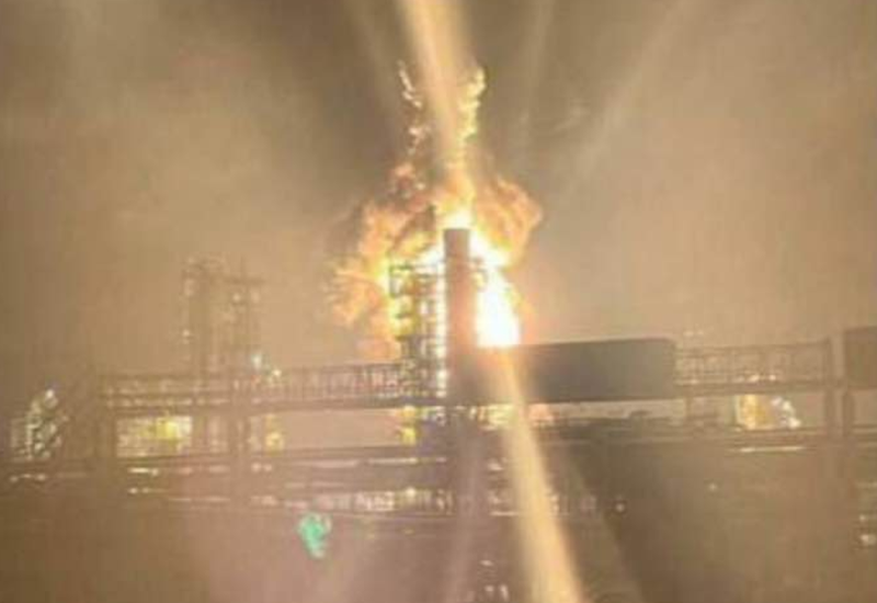 Ukrajinski droni napadli ruske rafinerije v Kirišiju in Ufi.