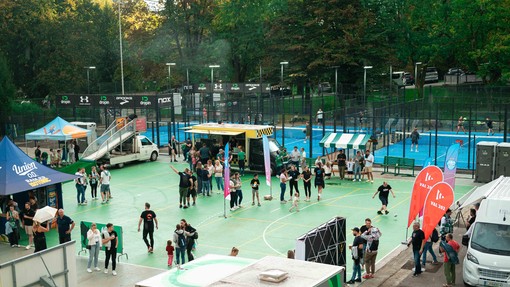 Na ploščadi pred halo Tivoli pestro dogajanje (FOTO)