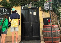 Priljubljen lokalček številnih Ljubljančanov – turisti ga redko odkrijejo, cene ostajajo dostopne (FOTO)