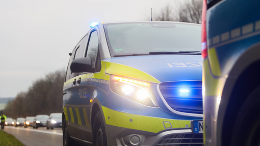 Policisti ustavili voznico v rožnatem avtomobilu in obstali kot vkopani: prizor, ki so ga imeli pred očmi, je osupnil vse