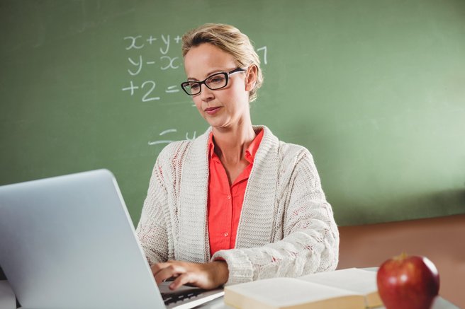 Statistika v Sloveniji: padec delovno aktivnih, rekord med samozaposlenimi