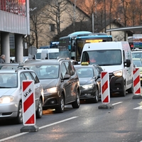 zastoj prometni zamašek