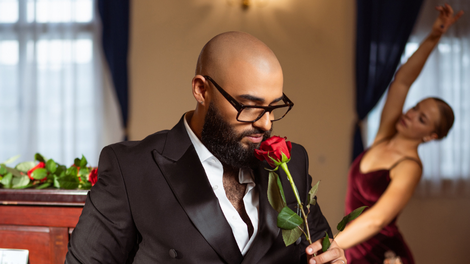 Tilen Lotrič pesem videospot Ti mirišeš na ljubav