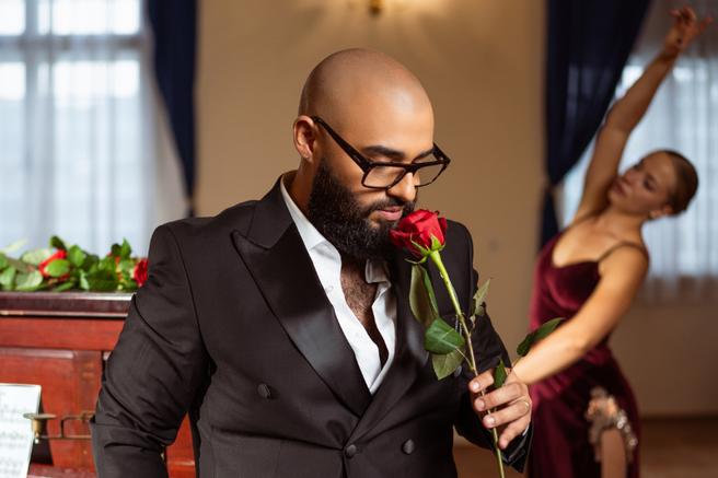 Tilen Lotrič pesem videospot Ti mirišeš na ljubav