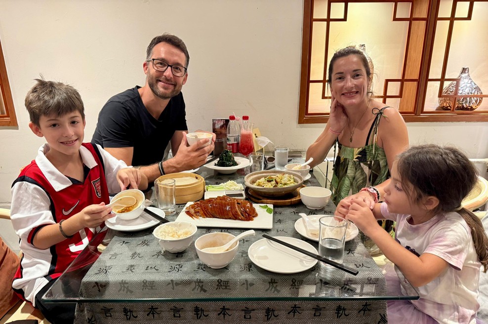 Slovenska podjetnika odkrito o življenju na poti: "Verjetno bomo zapravili več denarja, kot je bilo načrtovano" (foto: Gregor Rosulnik)