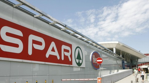 SPAR spet navdušuje svoje kupce: tokrat na prodajnih policah prav posebni domači izdelki