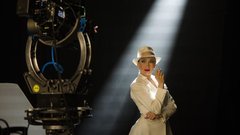 Poljub ženske pajka film Jennifer Lopez Diego Luna