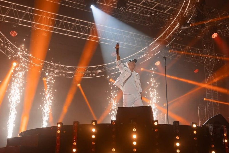 Skupina Flirrt koncert Križanke