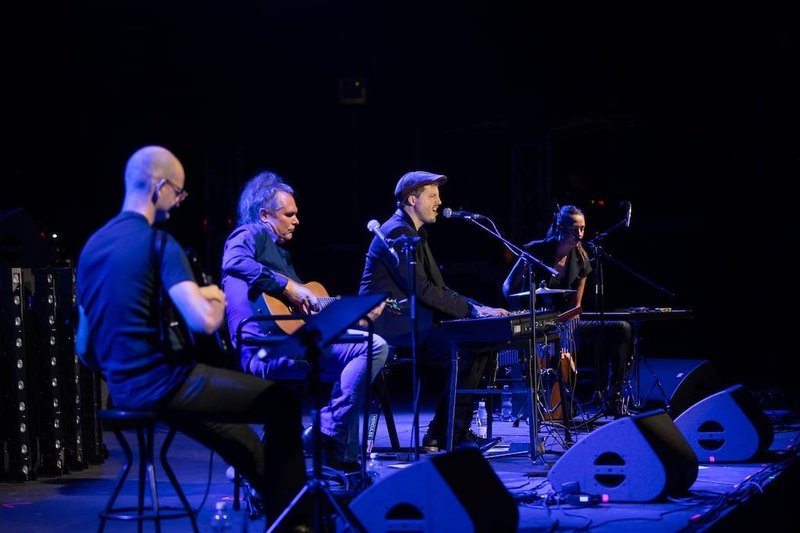 Balladero predskupina Flirrt koncert Križanke