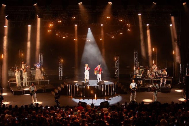 Skupina Flirrt koncert Križanke