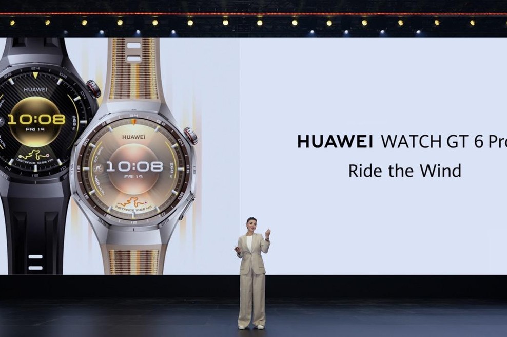 Med novo linijo inovacij Huawei najbolj izstopa pametna ura Huawei Watch GT 6 (foto: Huawei)