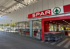 Spar zapira poslovalnico v tem priljubljenem kraju (to so vse podrobnosti)