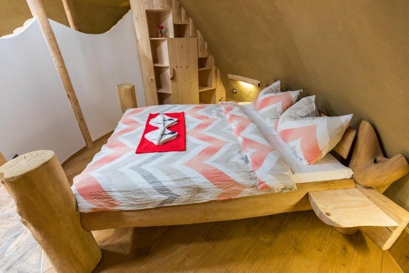 Zemljanka hiska hobiti