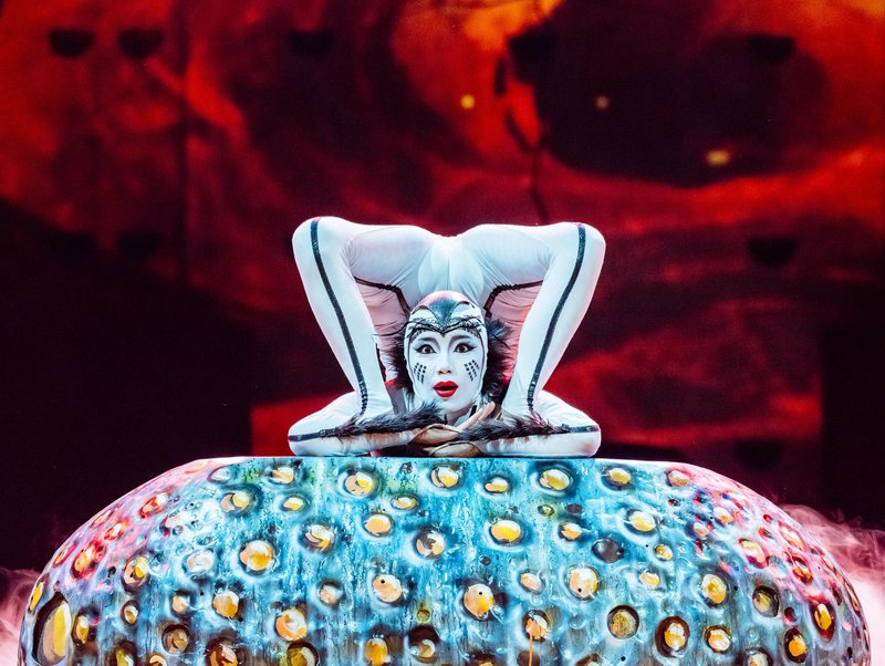 Cirque du Soleil predstava Ovo