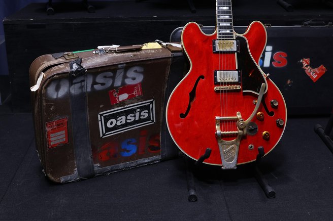 Od poškodbe do dražbe: predmet, ki je zaznamoval konec skupine Oasis