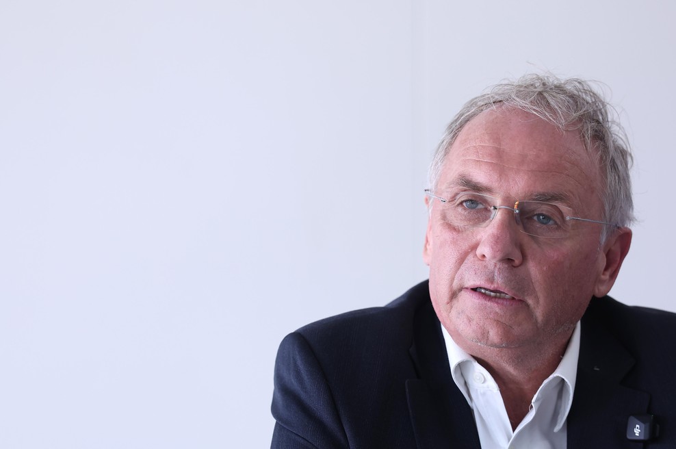 Aleš Hojs po odmevni hišni preiskavi in hudih očitkih podrobneje pojasnil, kaj se dogaja (foto: Borut Živulović/Bobo)