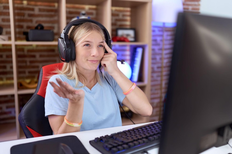 Gaming stoli niso le odličen pripomoček za igranje videoiger – so prava izbira za vse, ki dolgo sedite za računalnikom (foto: Profimedia)