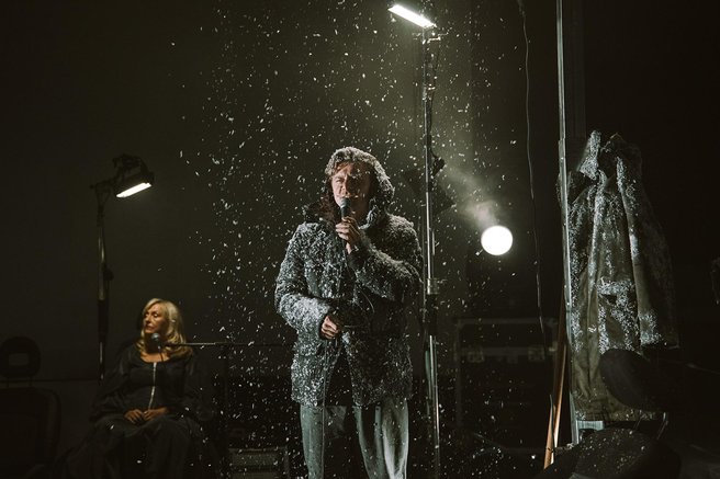 Tukaj v temnem gozdu predstava gledališče MGL