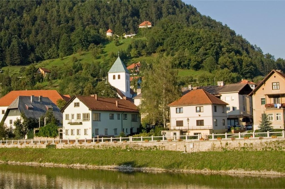 Hrvati so se zaljubili v malo slovensko mesto, ki je znano predvsem po eni stvari: "Škoda bi bilo priti sem in ne poskusiti ... " (foto: Profimedia)