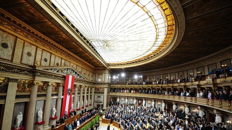 Eko in lokalno: Ne boste verjeli, kaj so v resnici postregli v parlamentu