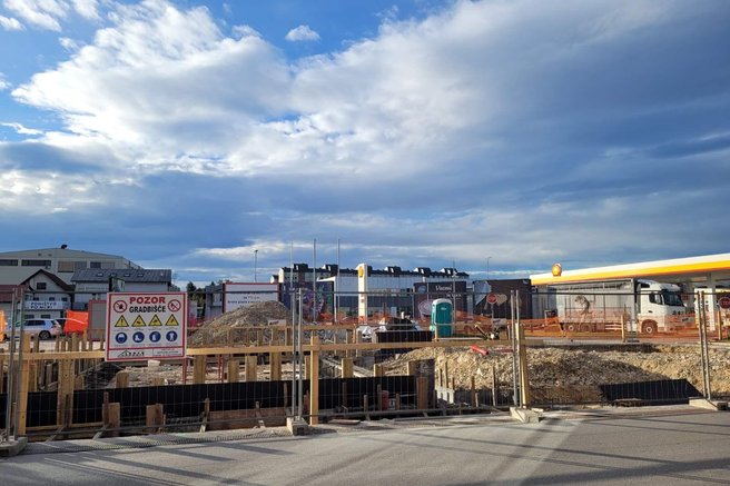 KFC hitra prehrana Celje gradnja gradbišče