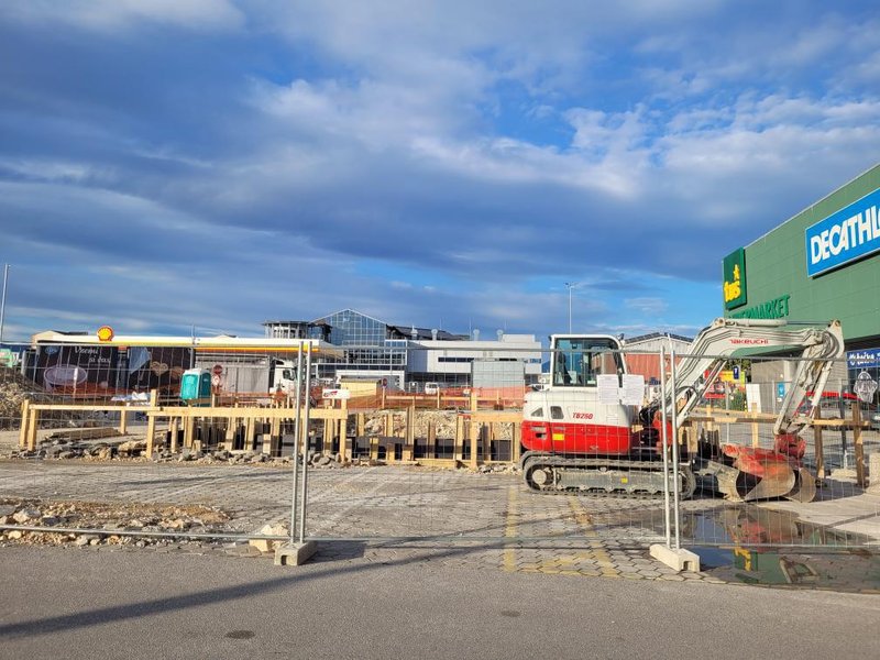 KFC hitra prehrana Celje gradnja gradbišče