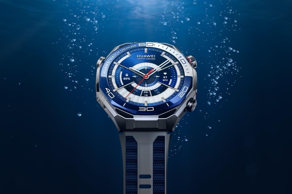 Ob nakupu pametne ure Huawei Watch Ultimate 2 prejmete slušalke FreeBuds Pro 4! (foto: promocijska fotografija)
