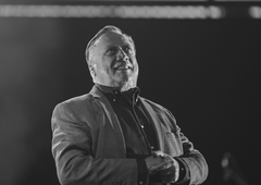 Umrl je legendarni Halid Bešlić: še pred dvema letoma je razprodal ljubljanske Stožice ...