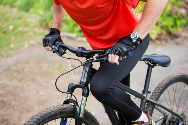 Francoski kolesar si je želel rekord: končal je v ruskem priporu